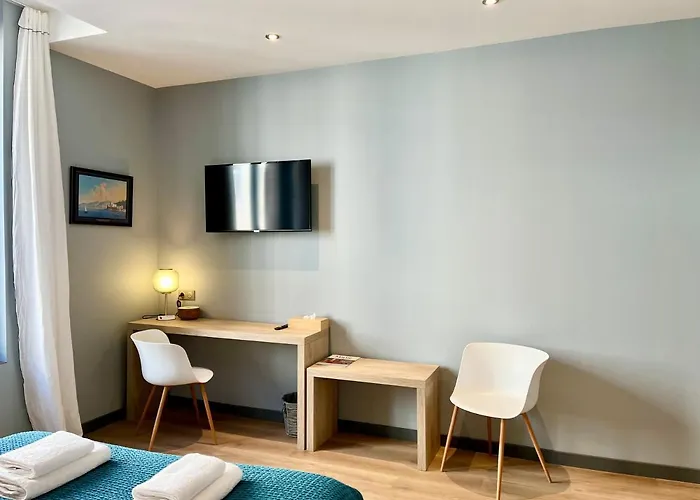 Le Five Tellier - Forest 3*